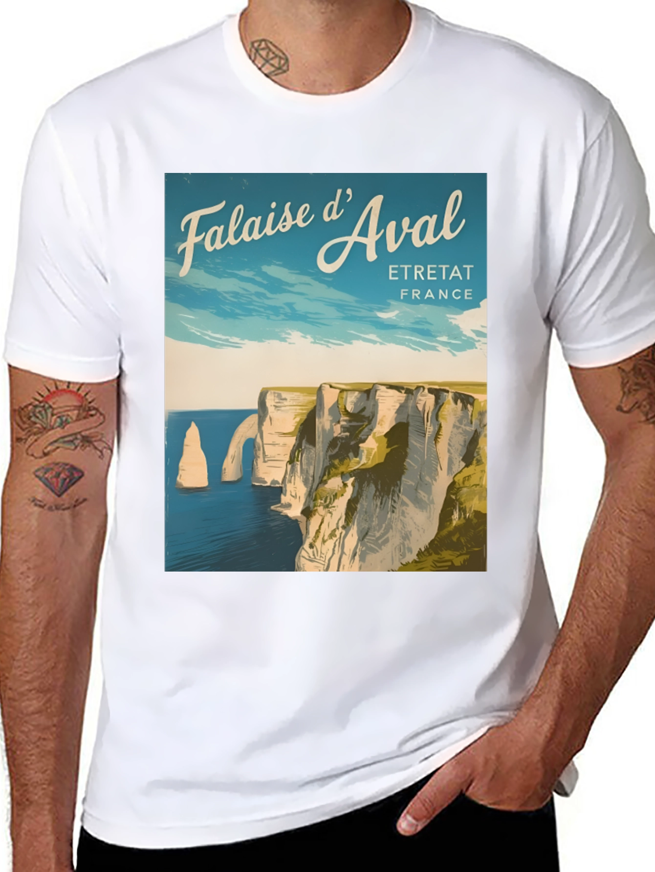 Falaise dAval Etretat France T-Shirt