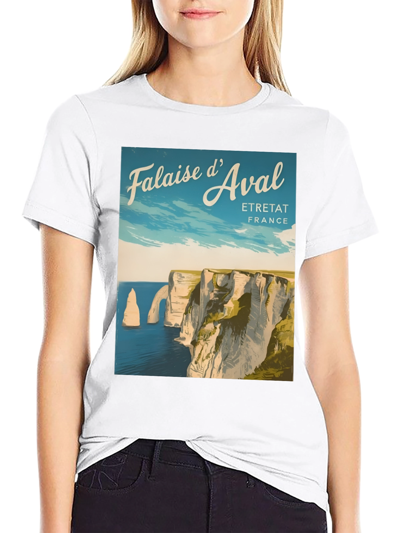 Falaise dAval Etretat France T-Shirt